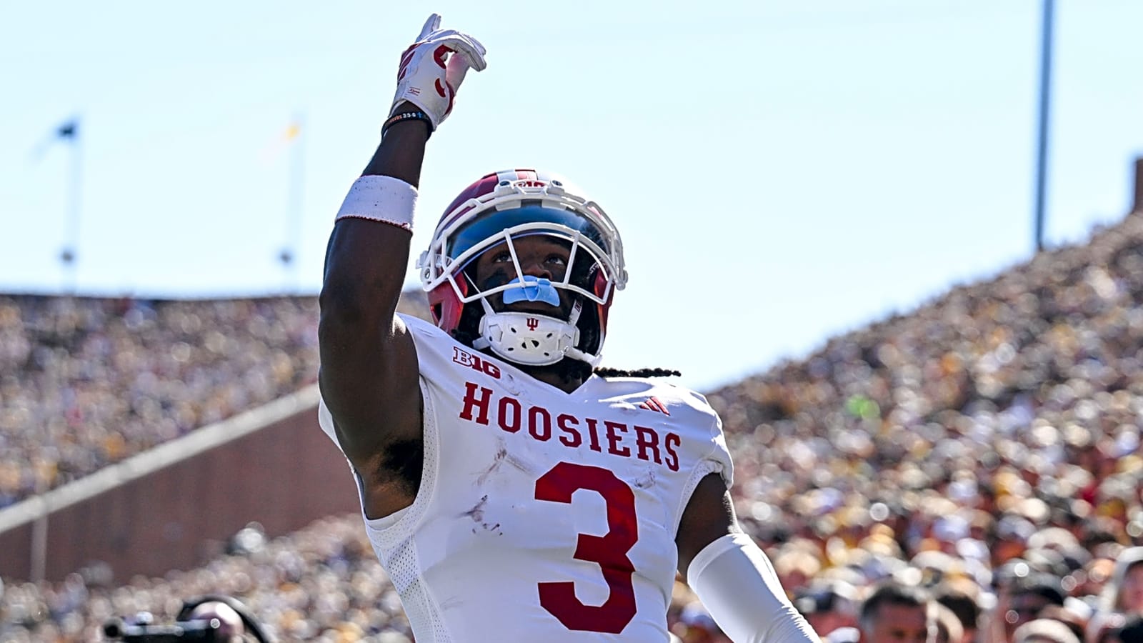 Miraculous TD catch keeps Indiana unbeaten