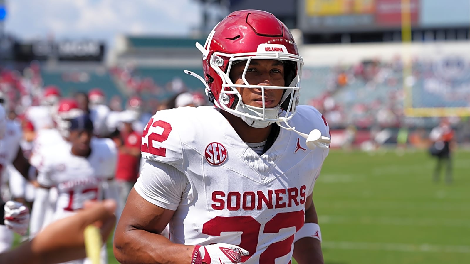 Bowen brothers help Oklahoma upset Bama, keep CFP hopes alive