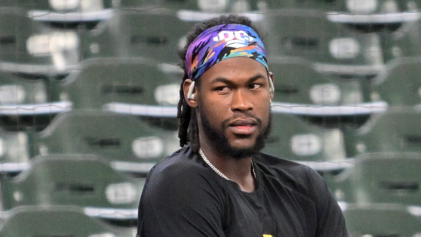 Reporter asks interesting question about Pirates' Cruz