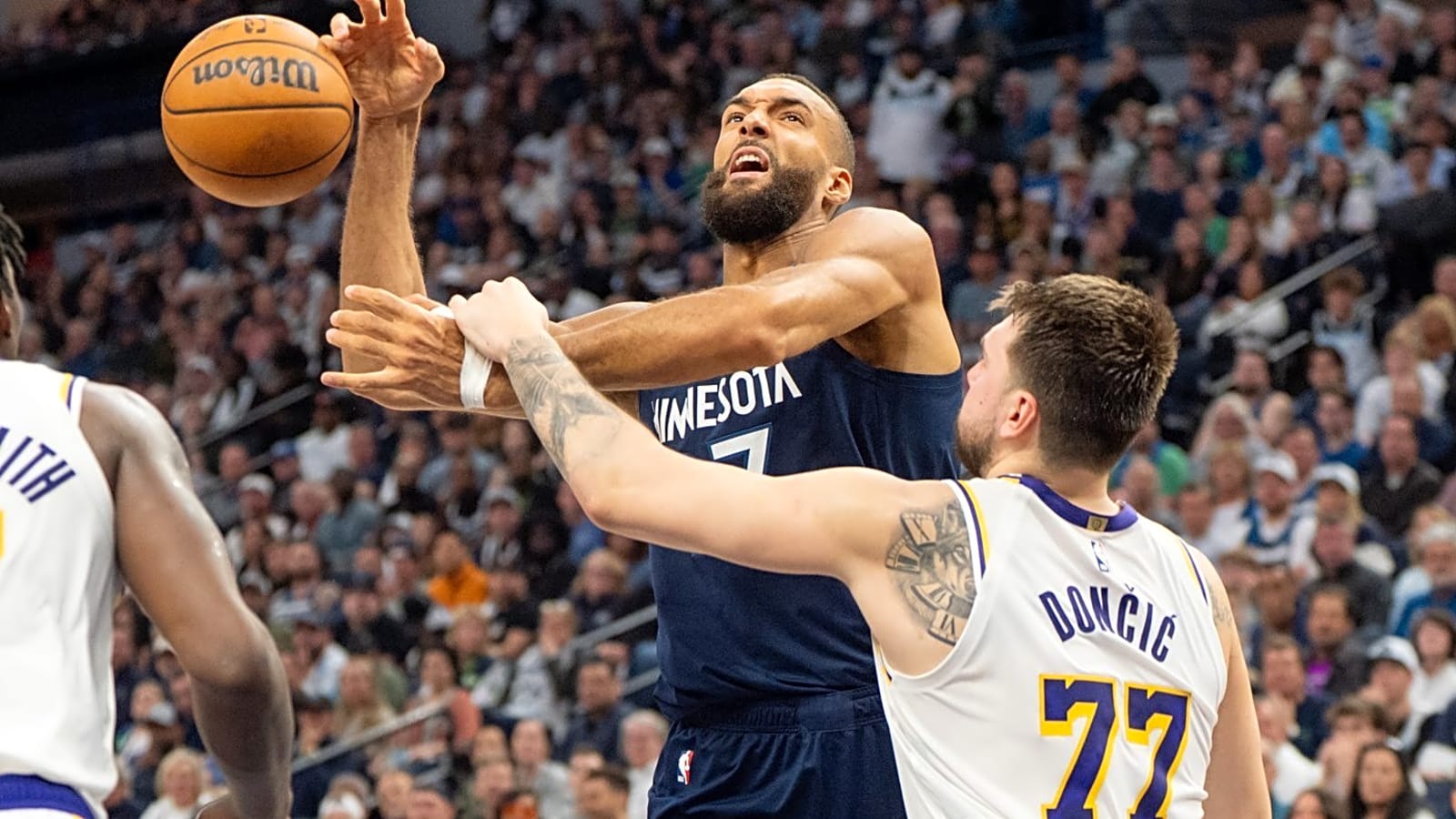 Los Angeles Lakers’ Austin Reaves Gets 100% Honest After Embarrassing First-Round Exit to Minnesota
