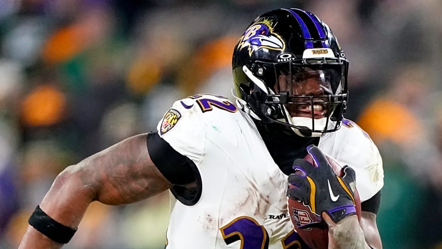 Derrick Henry's monster game moves him up on multiple all-time lists 