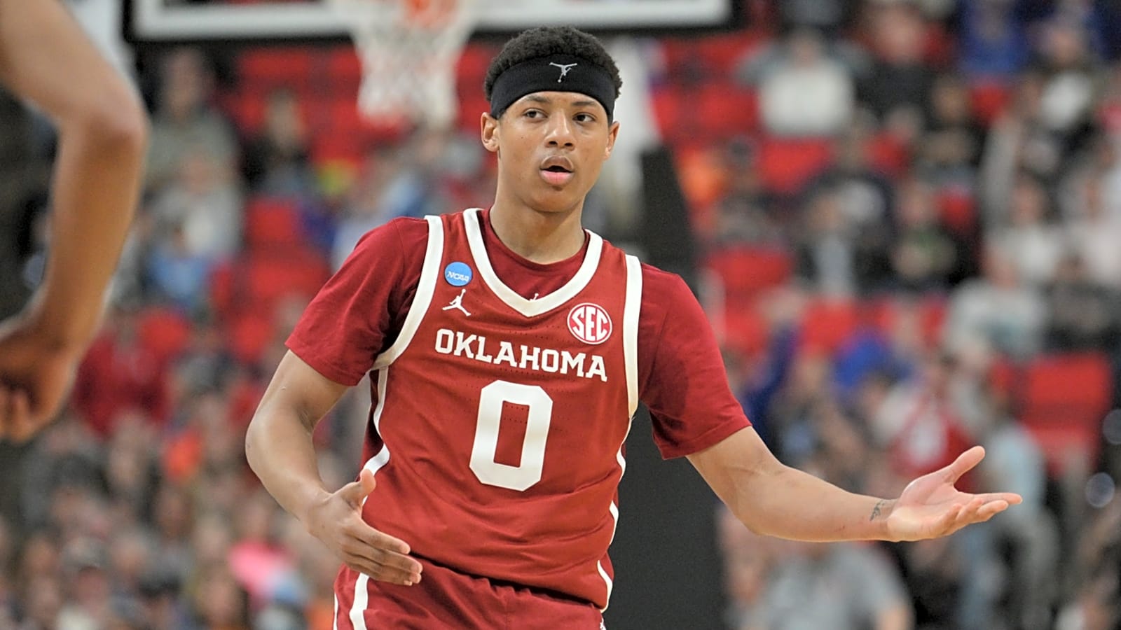 NBA Notes: Pelicans, Jeremiah Fears, Magic, Skal Labissiere, Suns