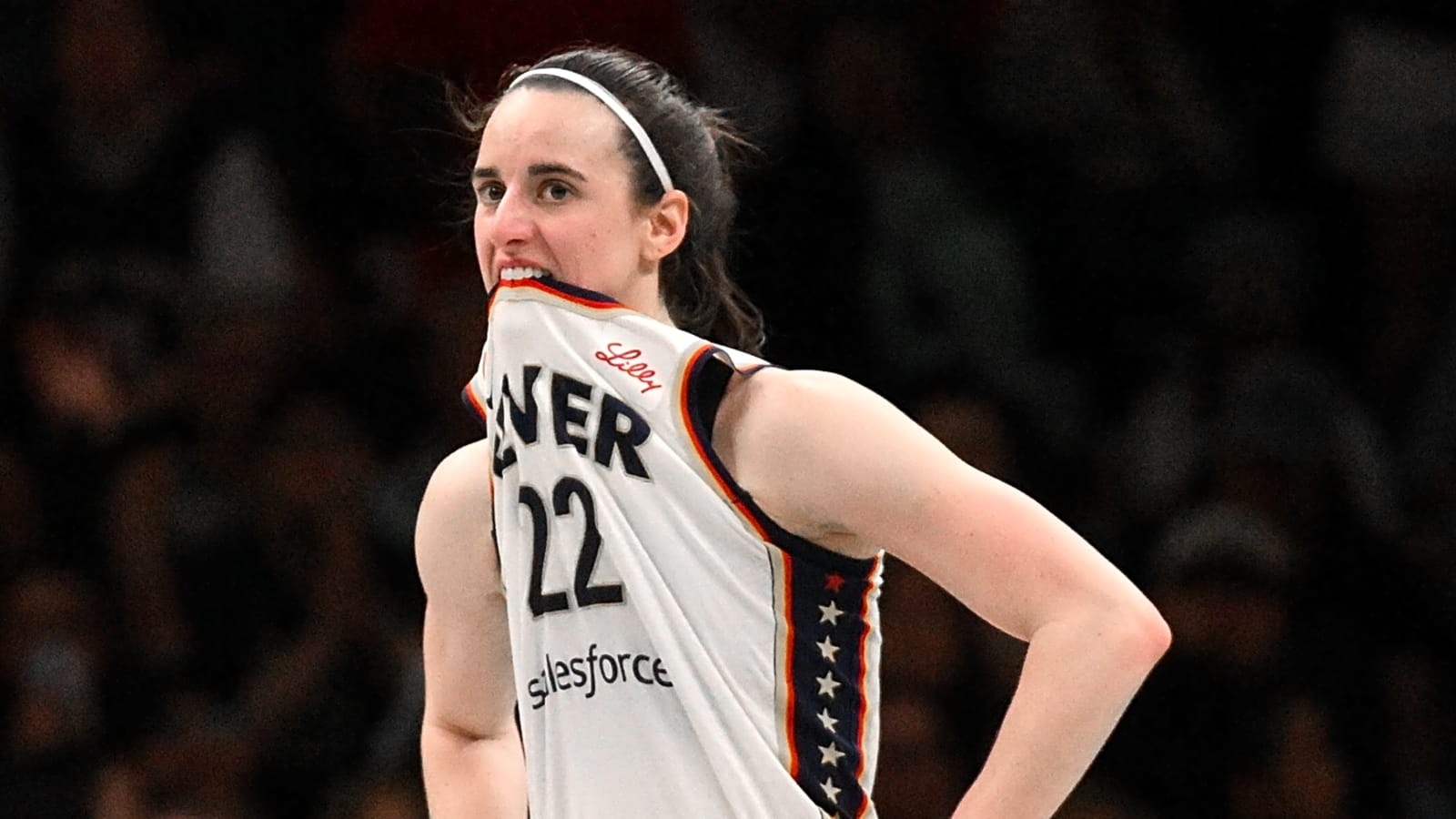 Caitlin Clark, Kelsey Mitchell combine for 68 as Fever trounce Sun