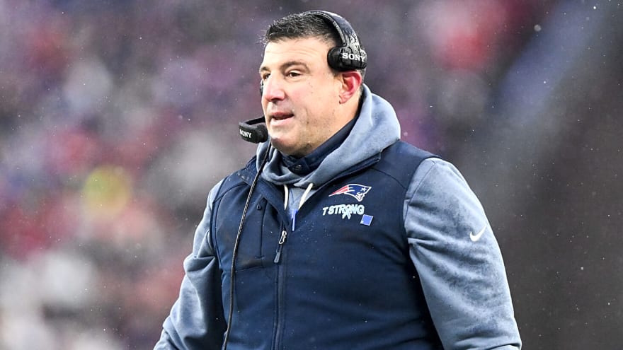 Mike Vrabel fielded awkward question about Patriots player he just released