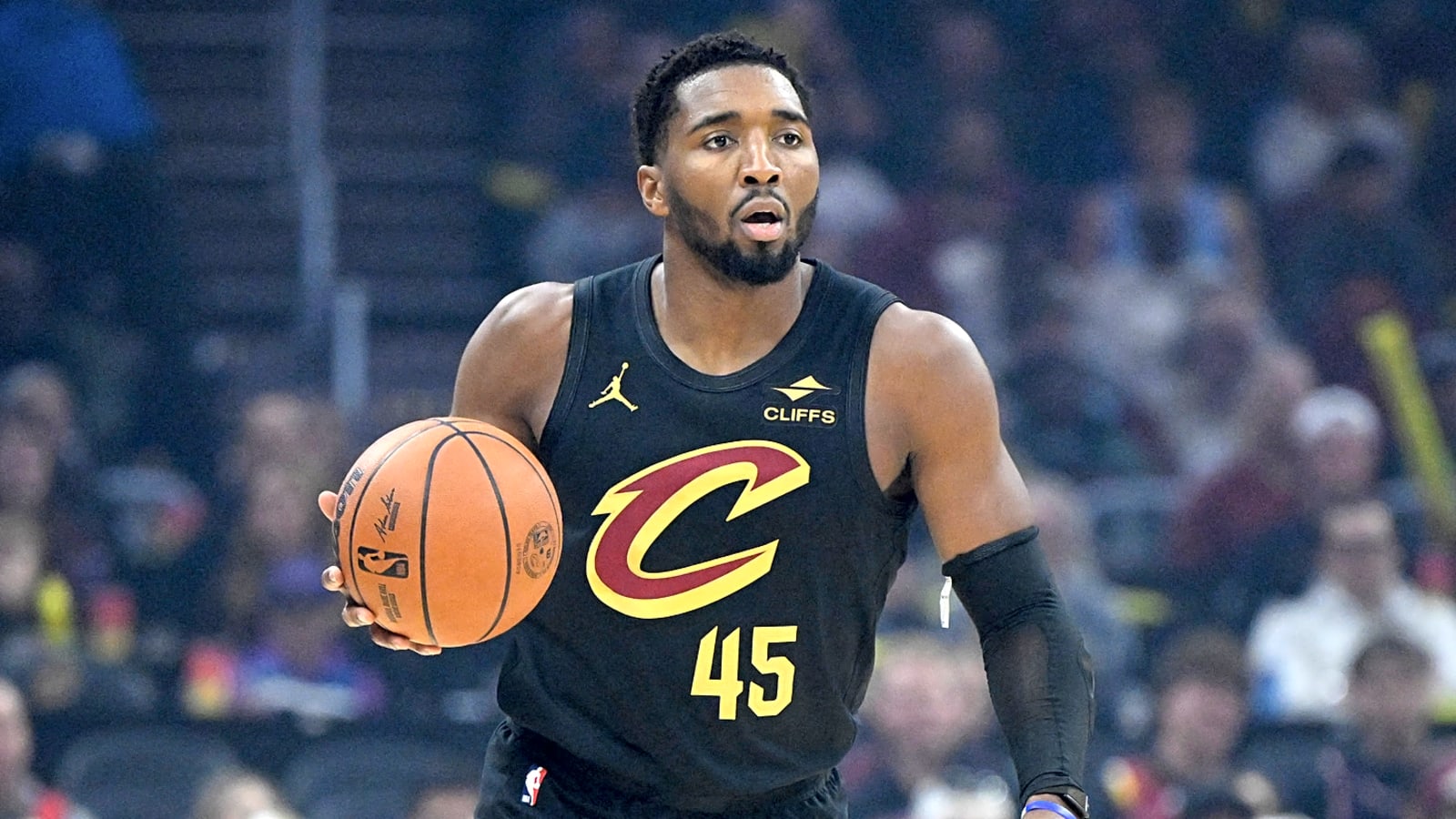 Cavs run low on gas, still make Hawks sweat