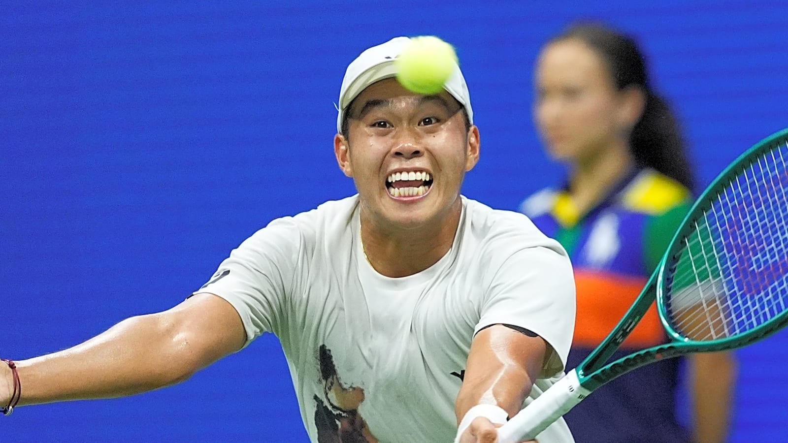 American teenager underwhelms against Novak Djokovic at U.S. Open