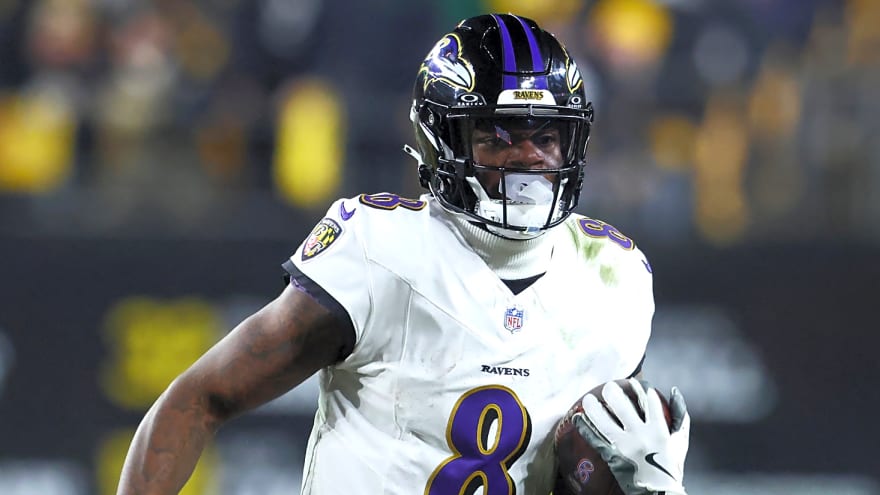 Lamar Jackson contract extension will reportedly remain on hold