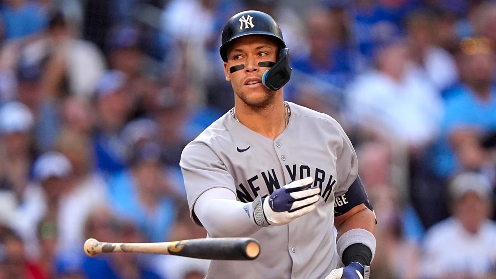 Judge, Ohtani, & Schwarber Among 2025 Hank Aaron Award Nominees