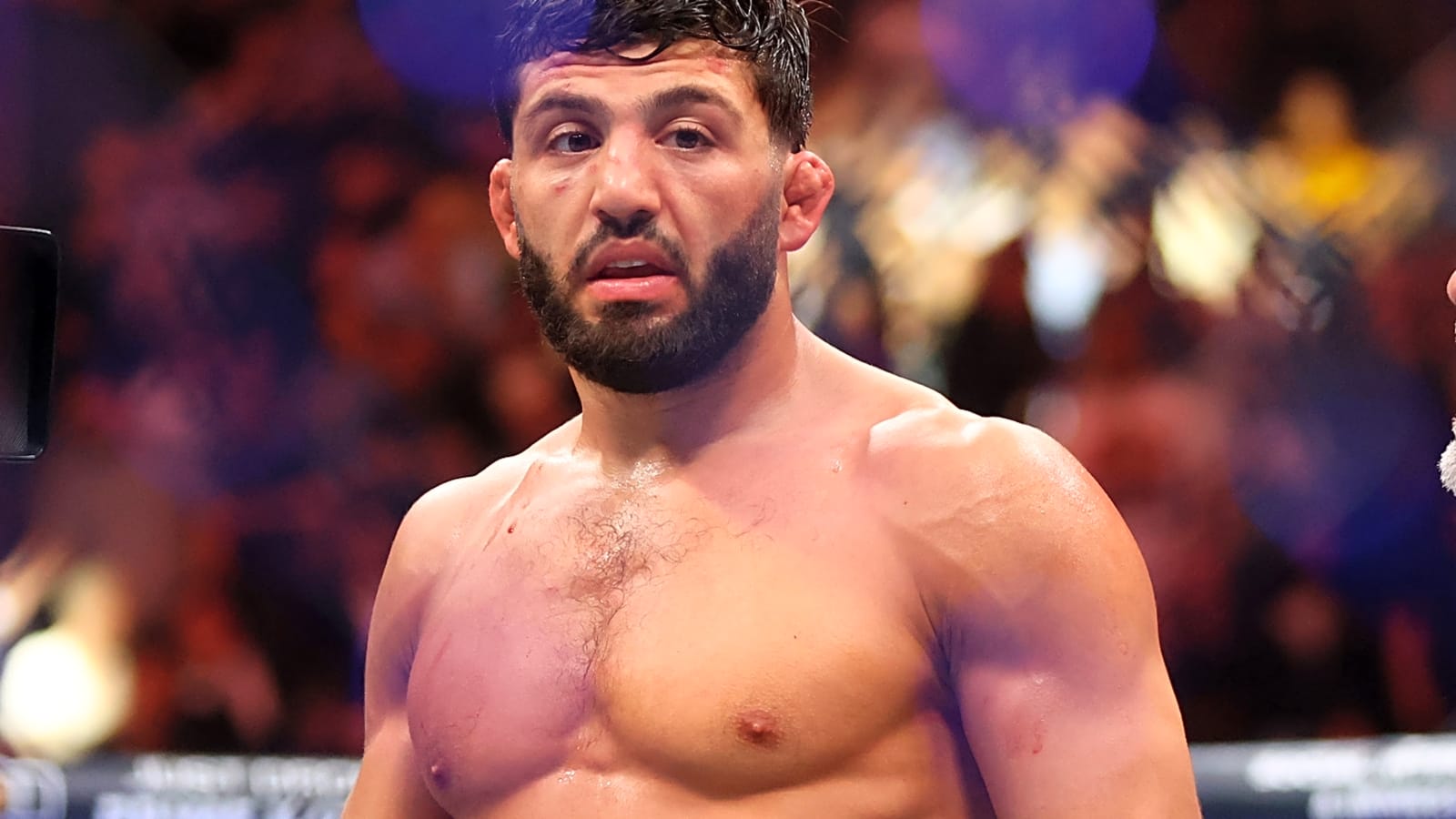 Tsarukyan Submits Hooker, Demands Ilia Topuria