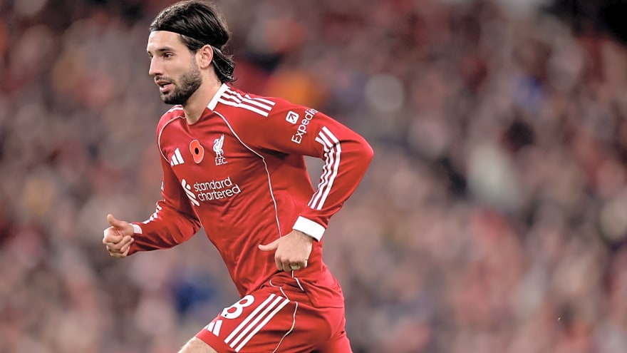 ‘The energy he brings…’ – Virgil van Dijk blown away by ‘incredible’ Liverpool teammate