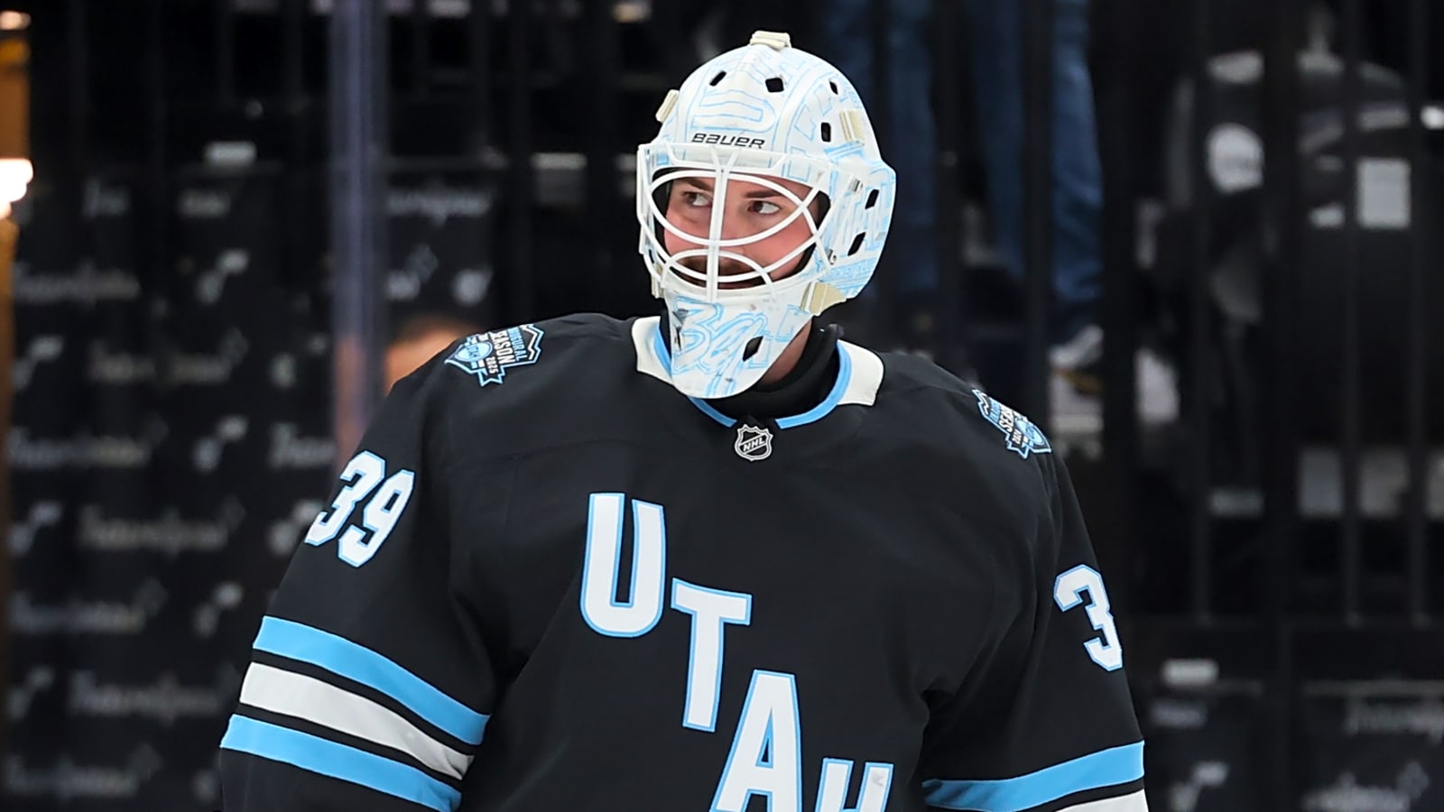 Oilers acquire veteran goaltender from Mammoth