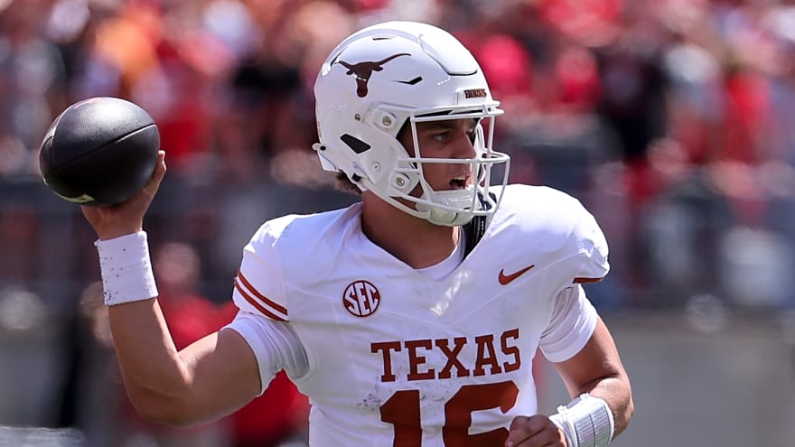 Texas HC Steve Sarkisian calls out Arch Manning for sidearm throw