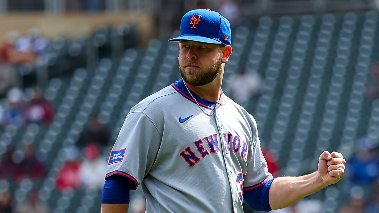 Mets reliever Minter considering drastic, season-ending measure
