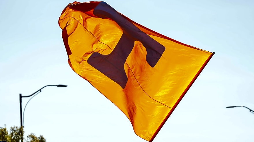 Tennessee's Adidas deal a game-changer in NIL era