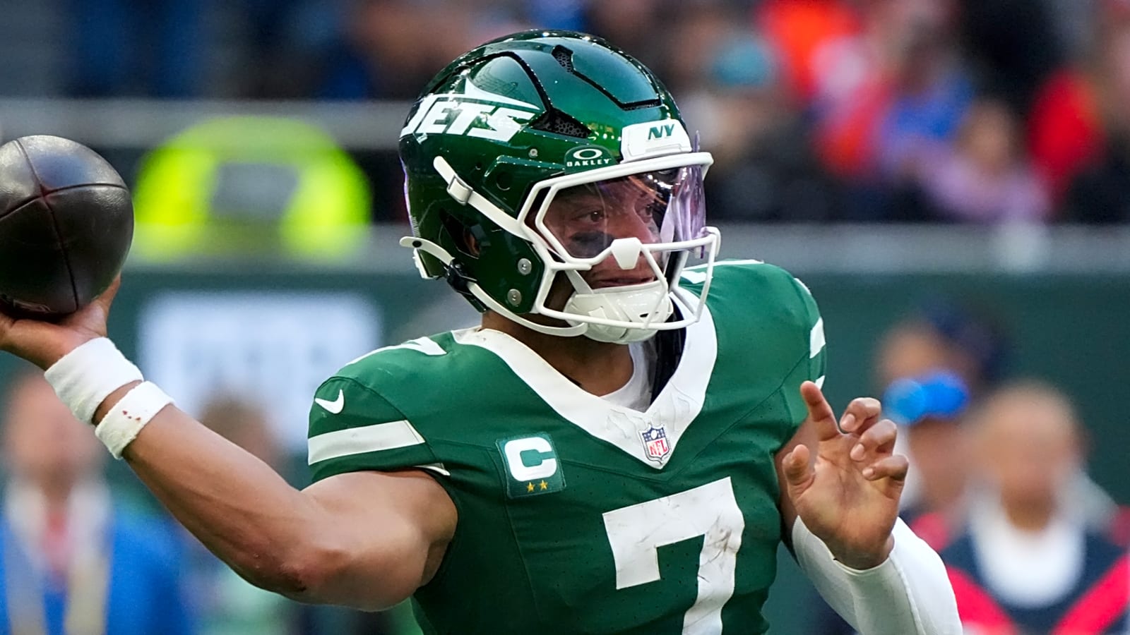 Justin Fields responds to controversial Woody Johnson comments