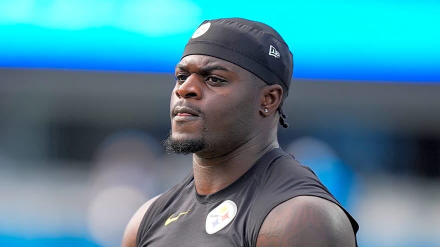 Steelers make four roster moves