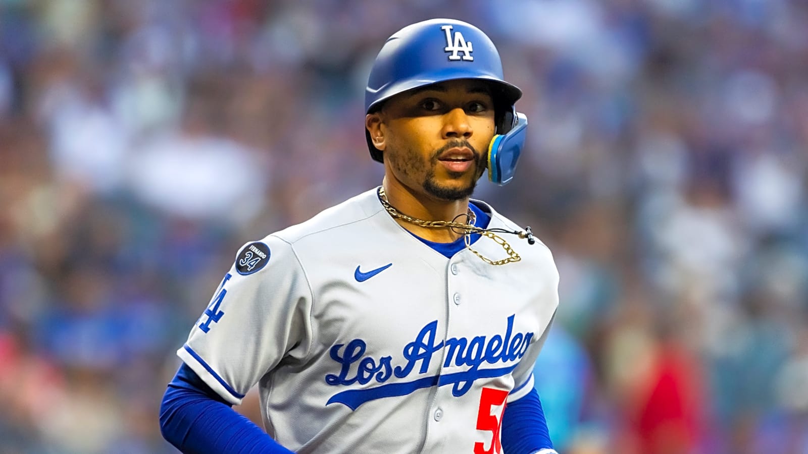 Freddie Freeman, Mookie Betts lead the way during Dodgers' hit parade 
