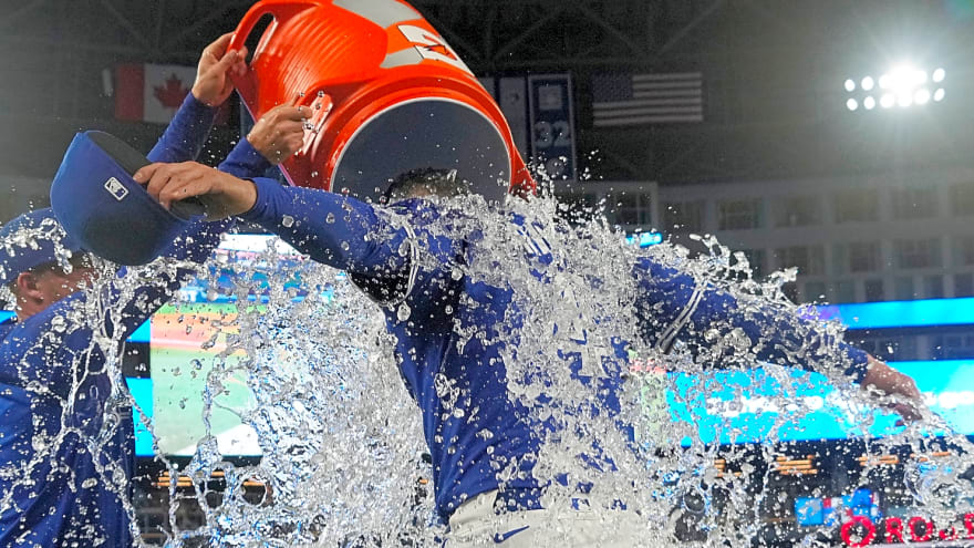 Blue Jays' sweep of Yanks shows they mean business in AL East