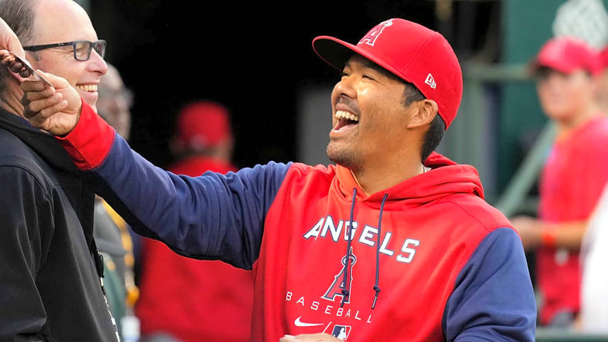 Giants interview former All-Star catcher in managerial search