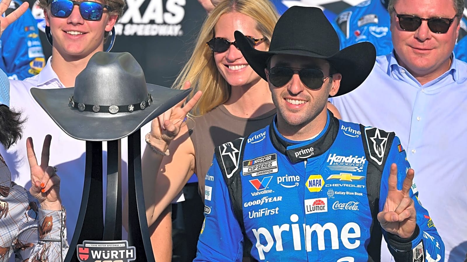 NASCAR Wurth 400 takeaways: Chase Elliott two-steps to Texas victory