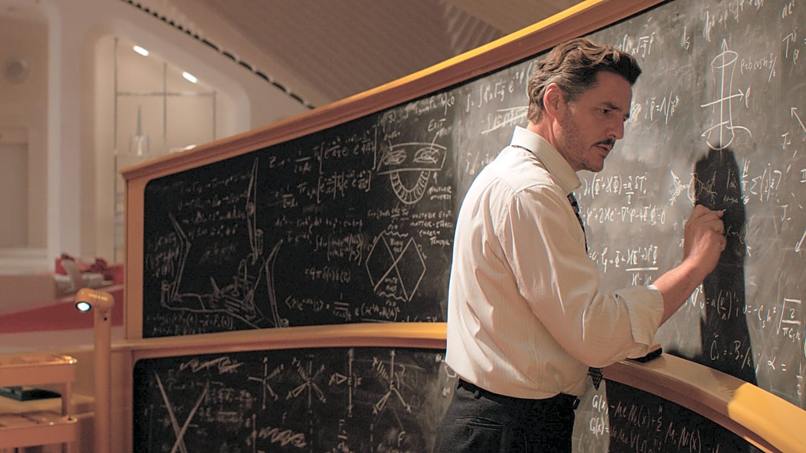 Pedro Pascal reveals the "biggest character secret" of playing Reed Richards in &#39;The Fantastic Four: First Steps&#39;
