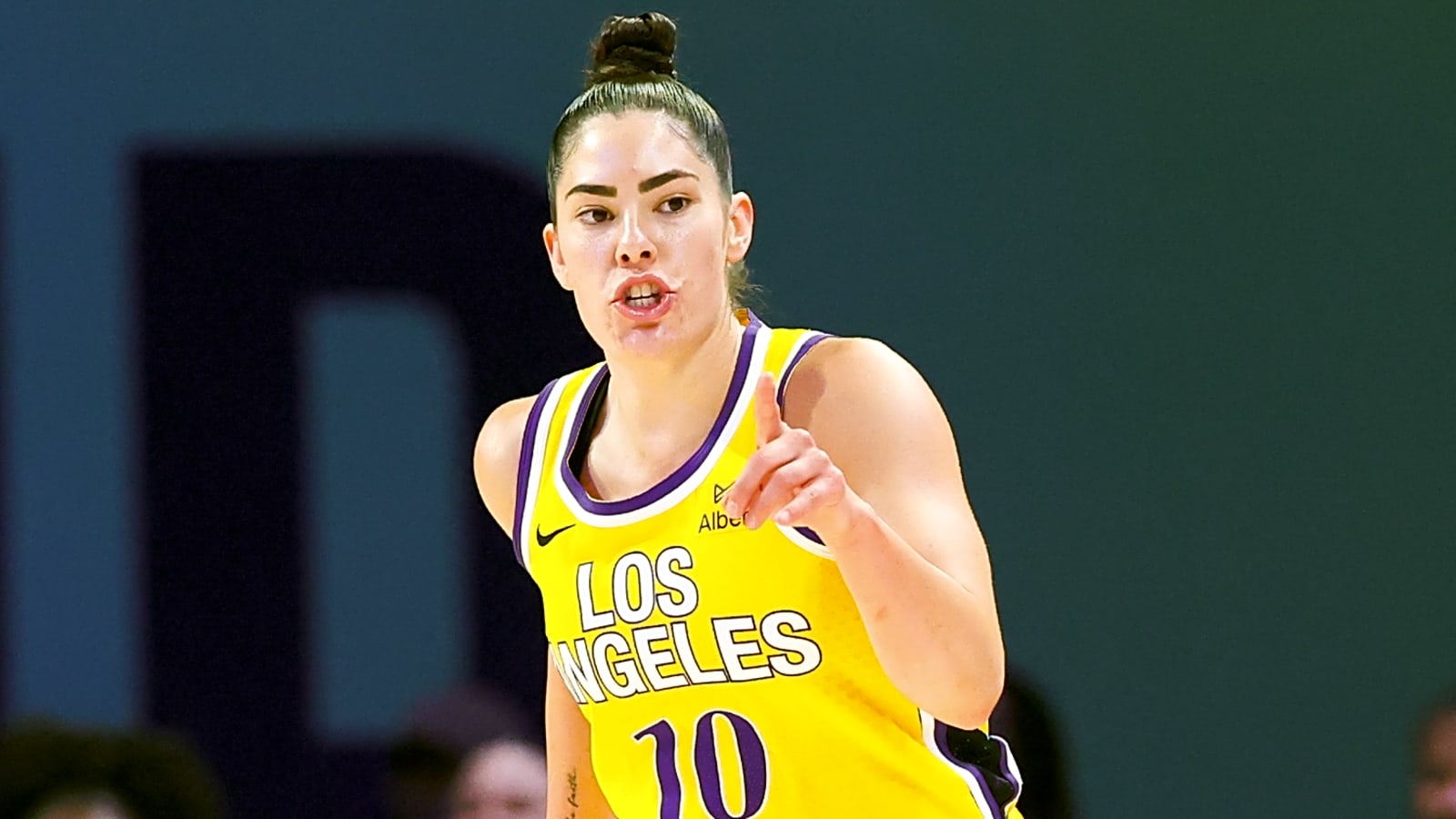 WNBA star Kelsey Plum has tense exchange with autograph seeker