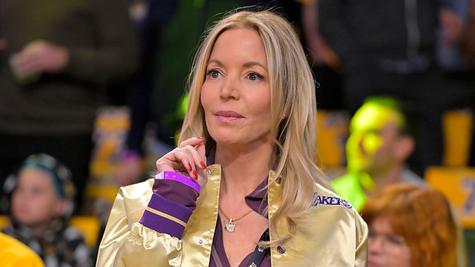 Jeanie Buss' brothers getting fired is cutthroat, but predictable