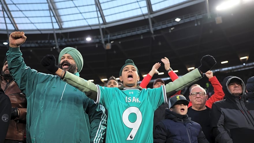 ‘What we stand for’ – Arne Slot loved what Liverpool supporters sang during victory over West Ham