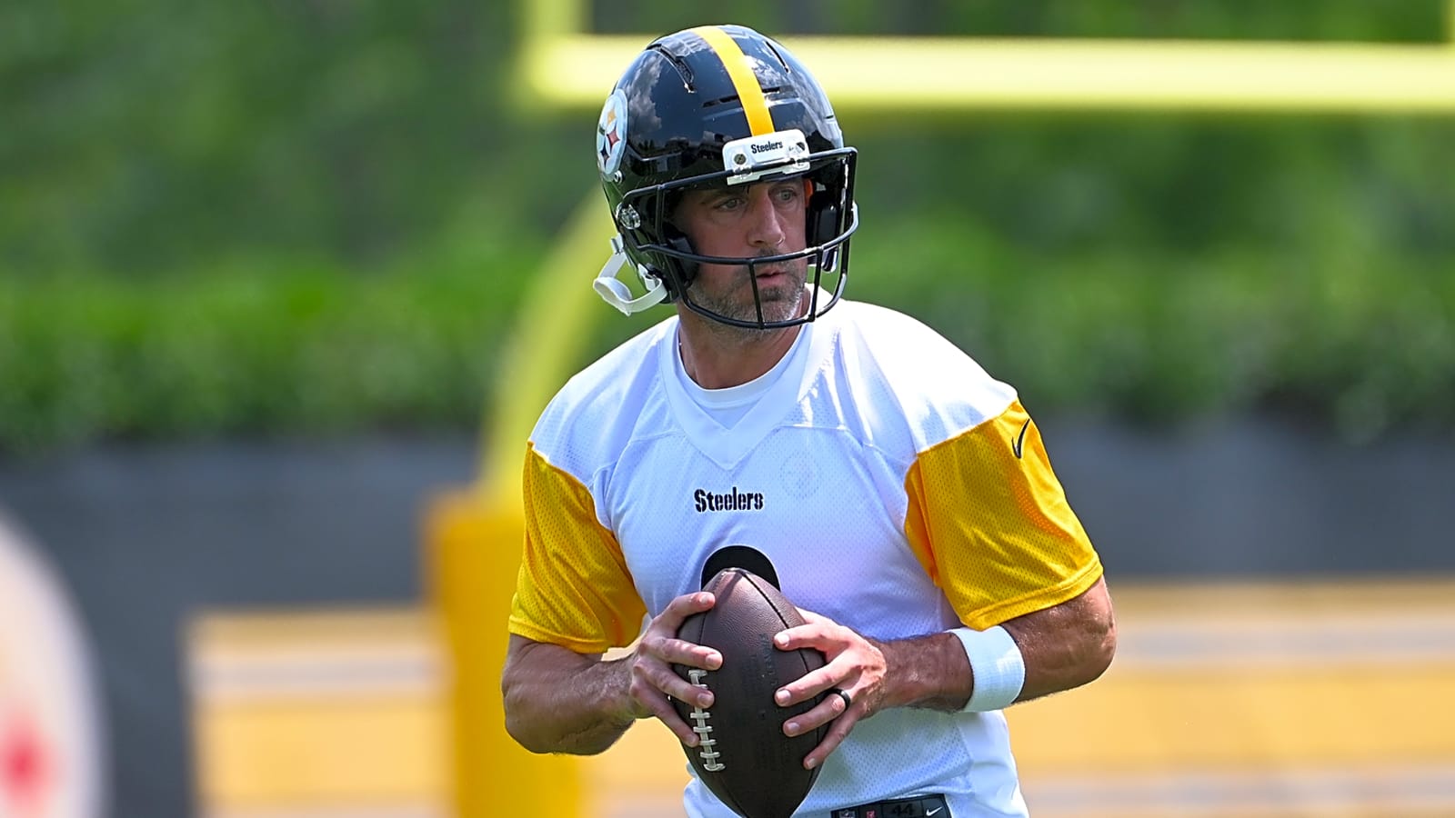 Steelers Have 3 Offensive Weapons Ready To Explode With Aaron Rodgers In 2025