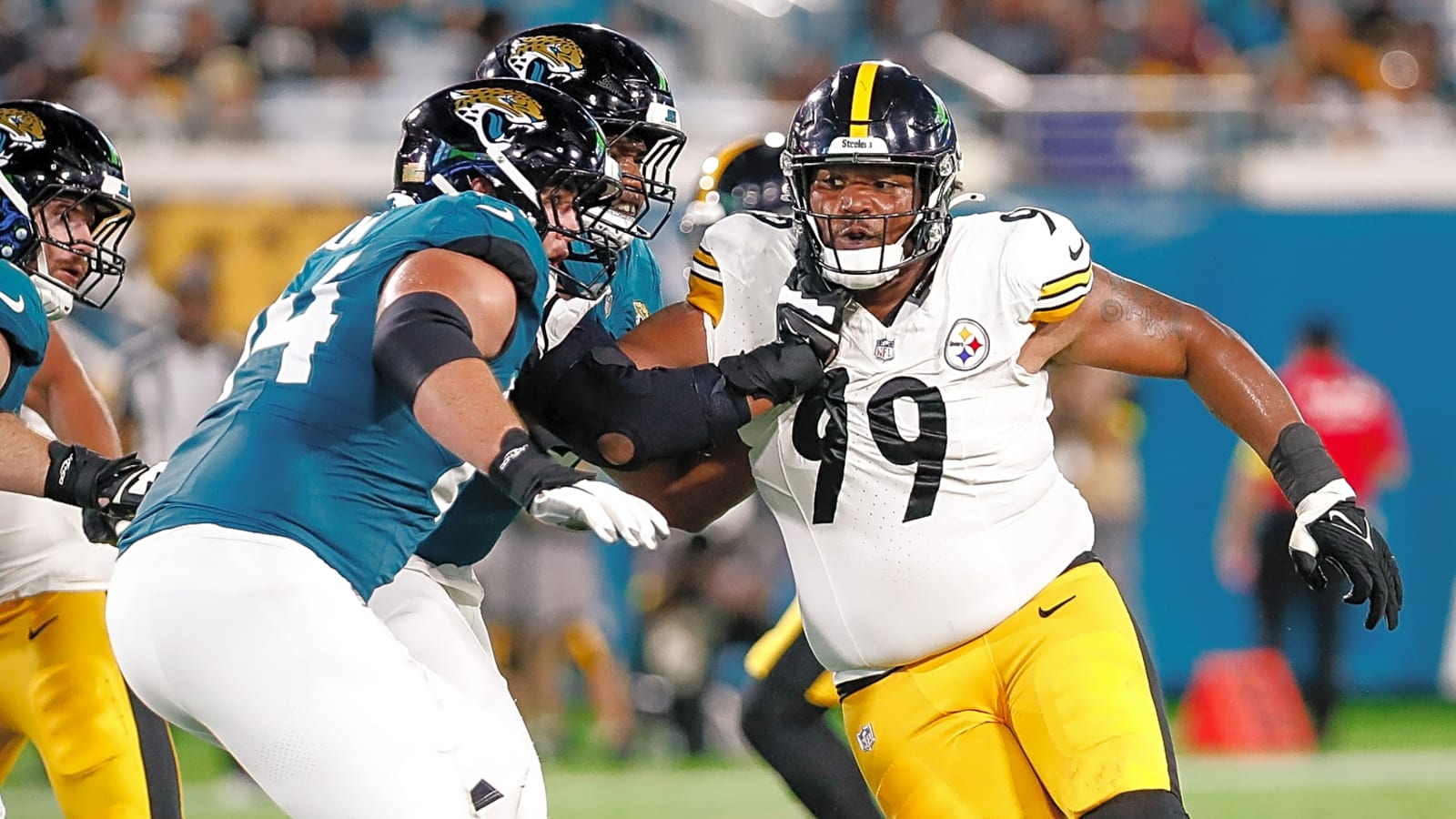 Steelers DT Derrick Harmon Expected To Miss One Month With MCL Sprain