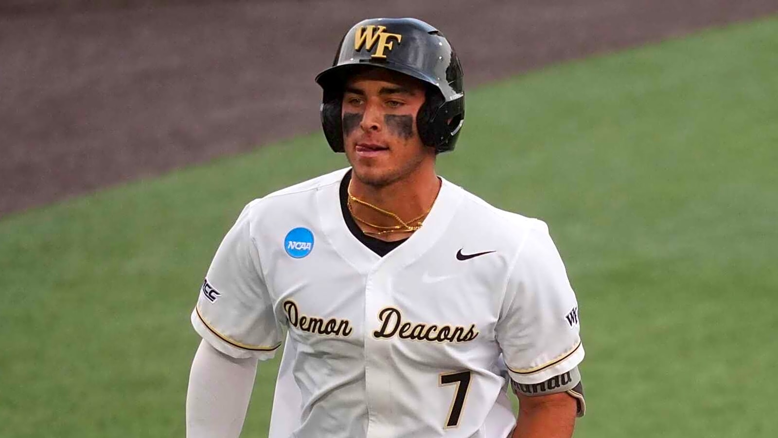 Twins sign first-round pick