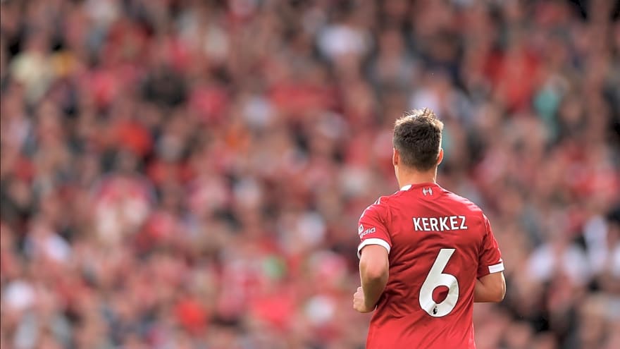 ‘Absolutely stupid’ – Jamie Carragher was raging at Liverpool player over one first-half moment