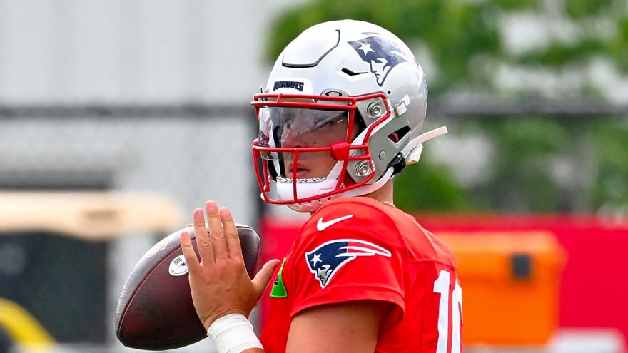 Mike Vrabel makes surprising change for Tommy DeVito