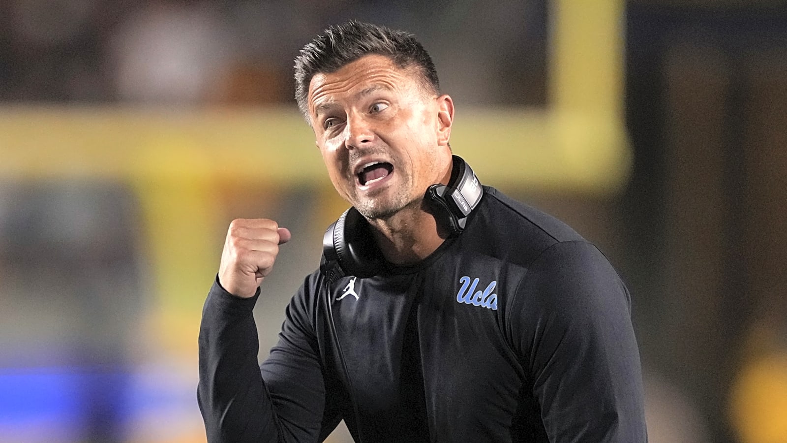 Bob Chesney gets first signature win at UCLA with upset of Oregon
