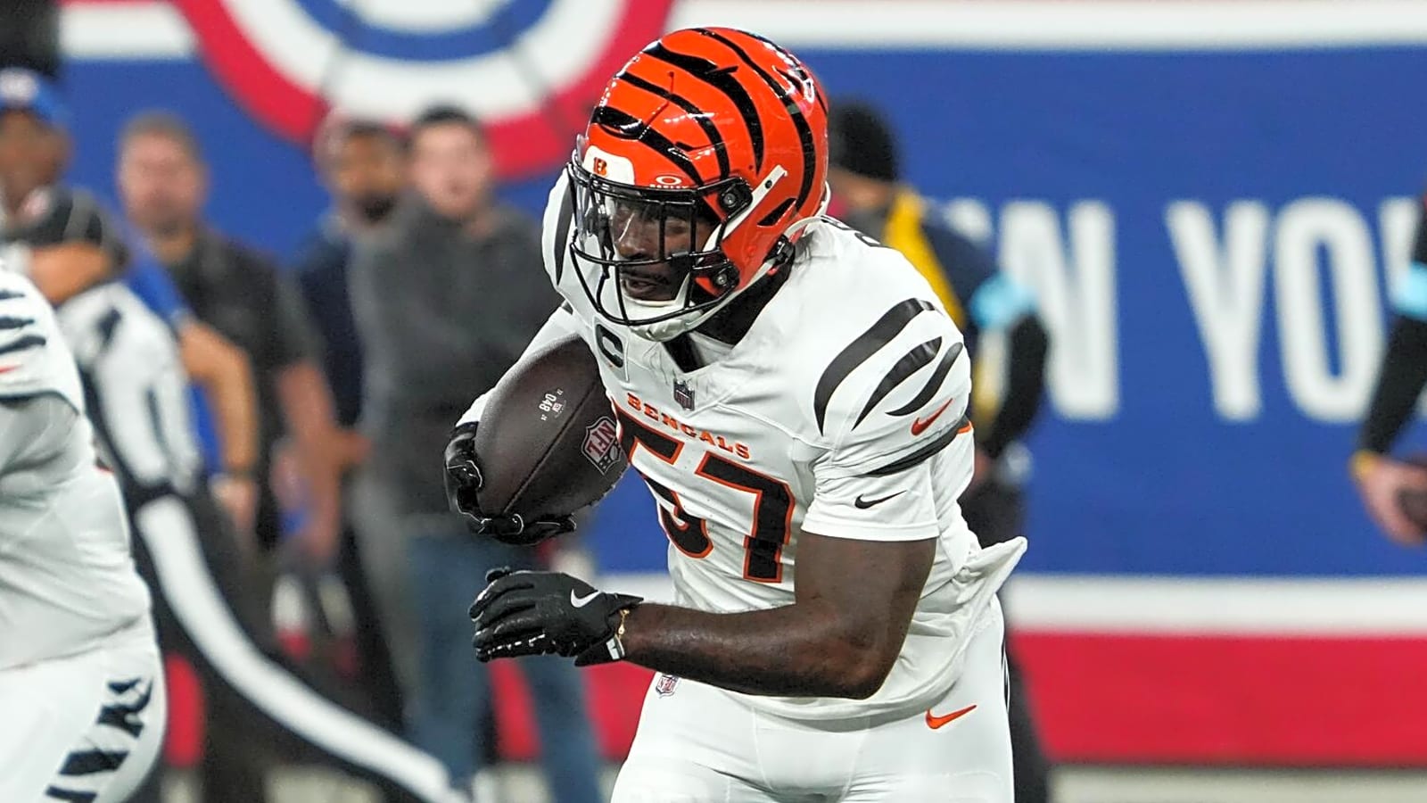 Raiders Signing LB Germaine Pratt To One-Year Deal