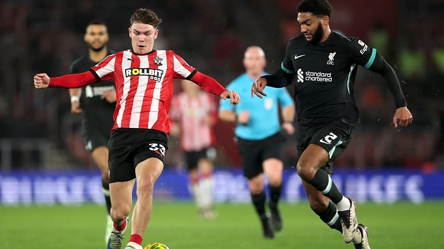 Former striker tells £100m teenager to reject Liverpool and join rivals instead