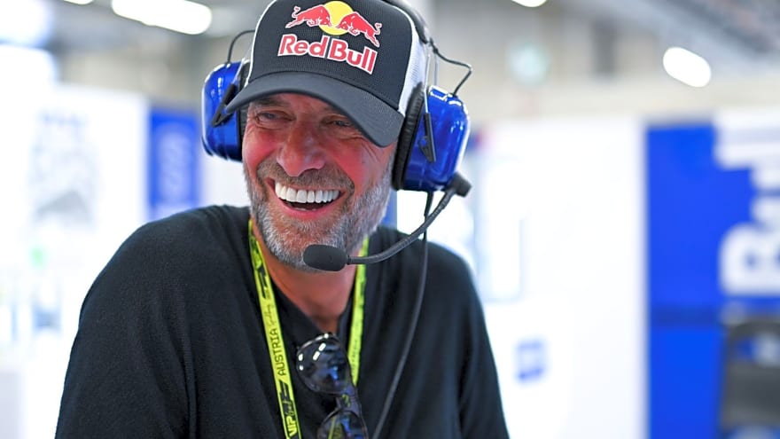 ‘Stop talking about Klopp and get behind Slot’: Rooney issues message to Liverpool fans