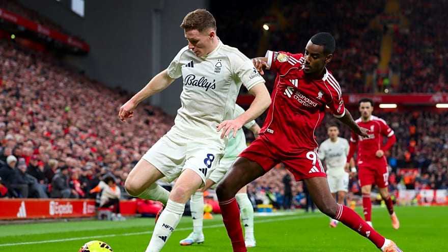 Analyst highlights unwanted Liverpool record for Alexander Isak