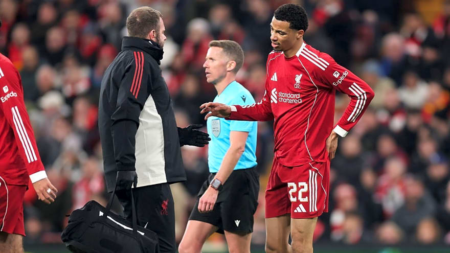 Slot points to Liverpool forward as cause of transition failure against PSV