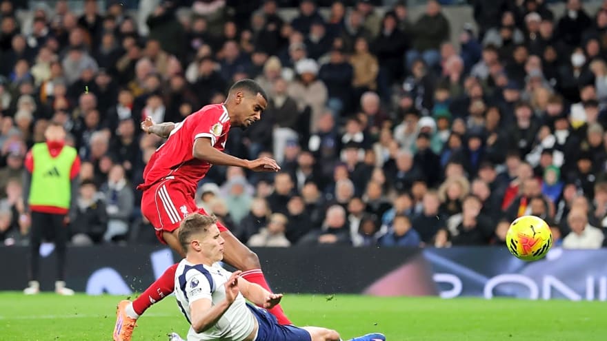 Joyce and Ornstein explain why Isak is bracing for worst after Spurs injury