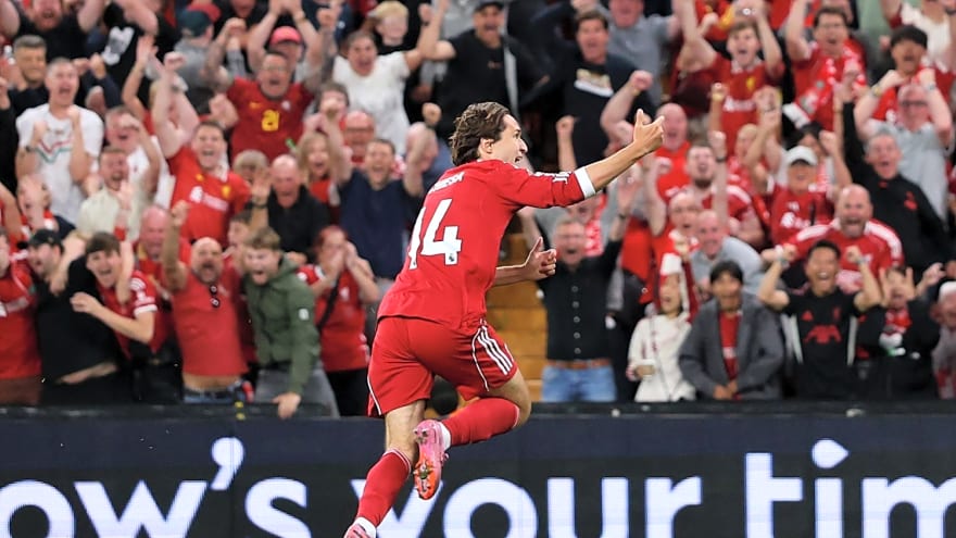 Chiesa praise quietly clashes with Liverpool criticism