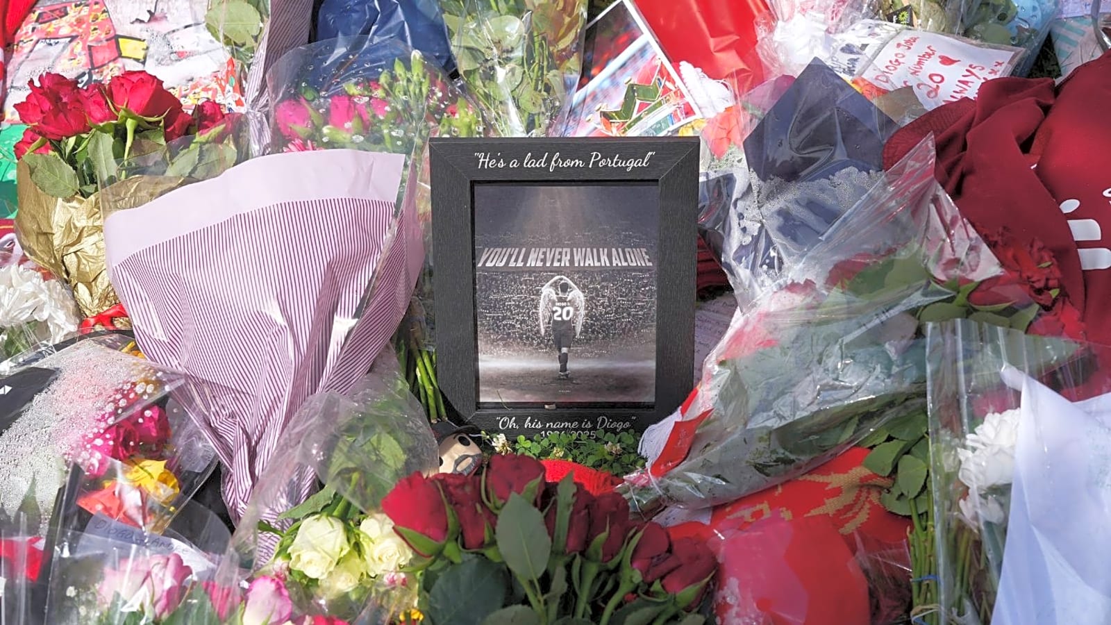 LFC Women quietly honour Diogo Jota in moving tribute at Anfield