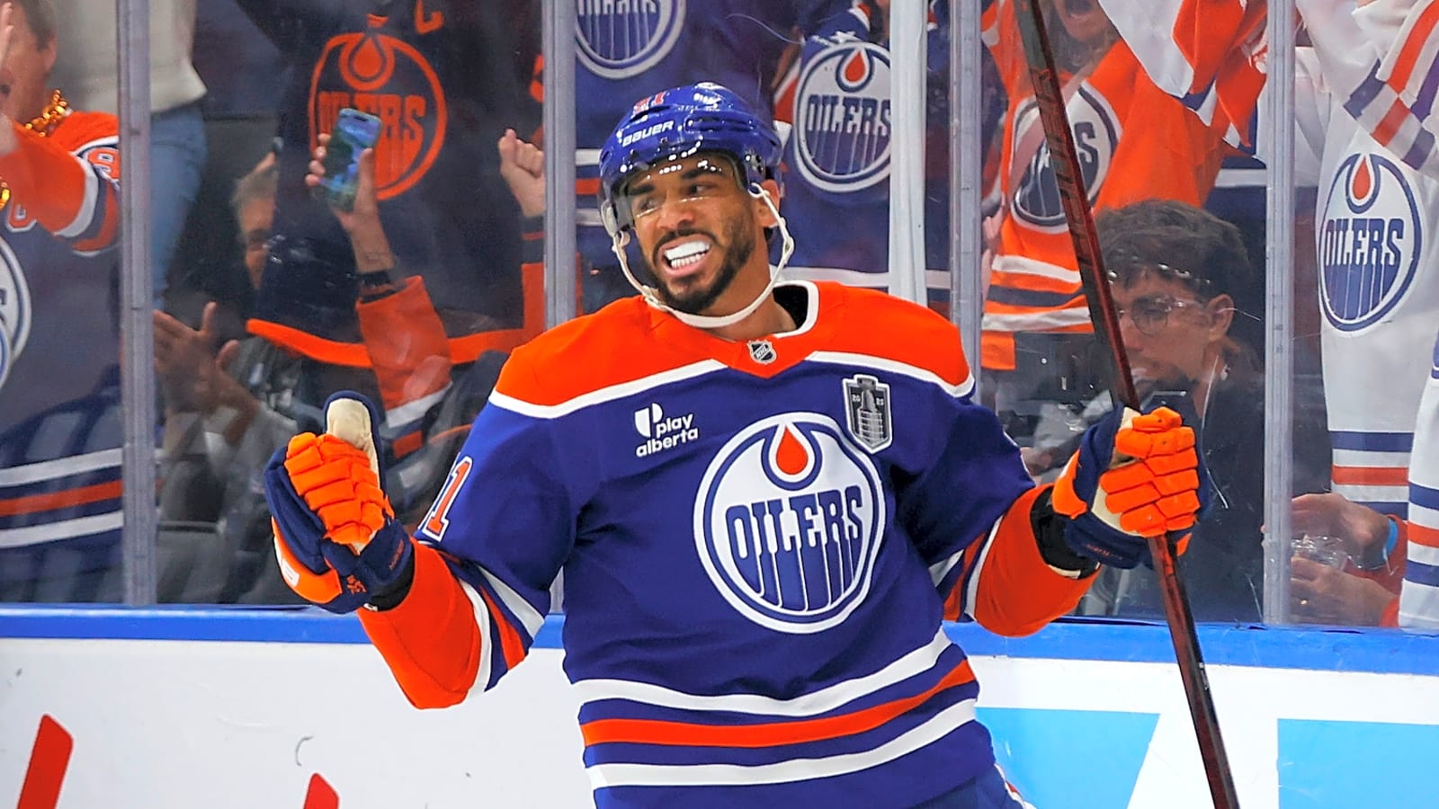 Edmonton Oilers Trade Evander Kane to Vancouver Canucks
