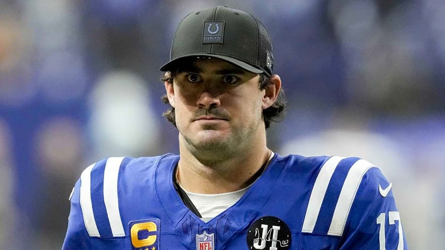 What decision should Colts make with QB Daniel Jones?