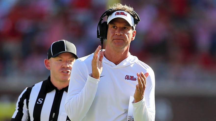 LSU reportedly preparing massive offer for Lane Kiffin