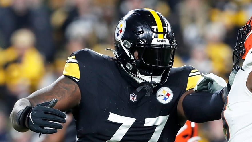 Steelers Get Big Update On Broderick Jones' Scary Neck Injury