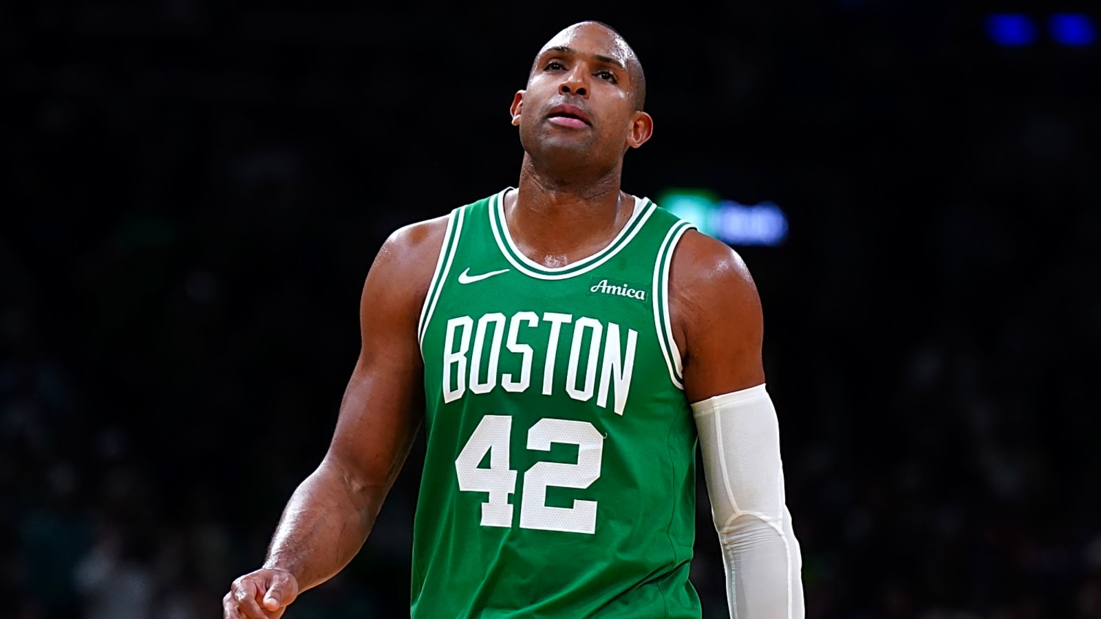 Cavs, Knicks Among Teams Expressing Interest In Al Horford