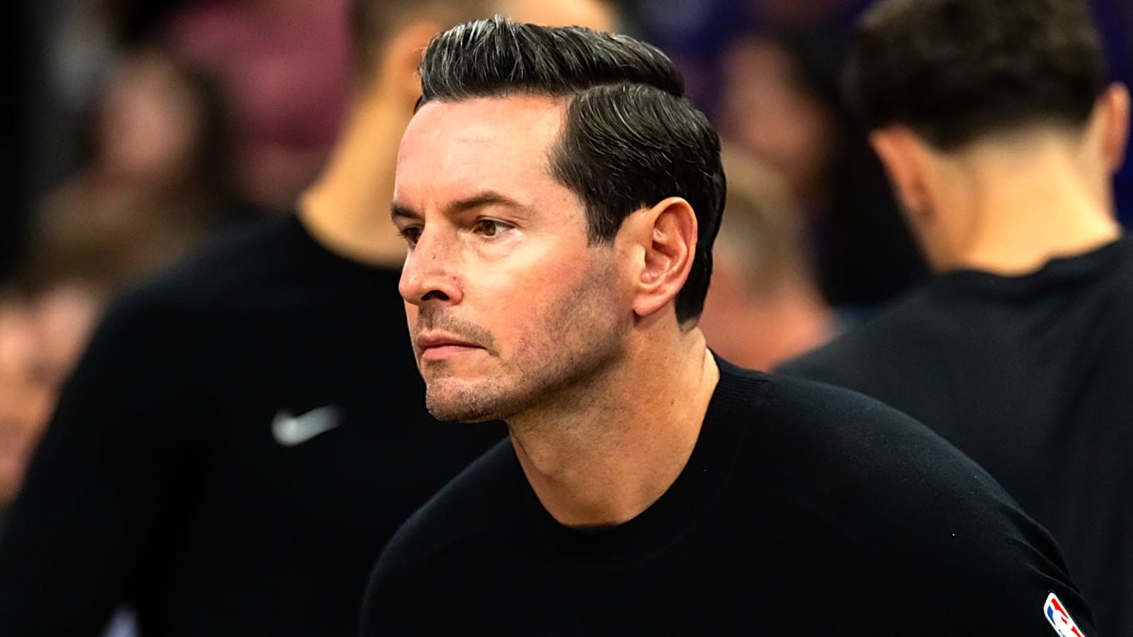 Lakers' mediocre defense exposed in season opener