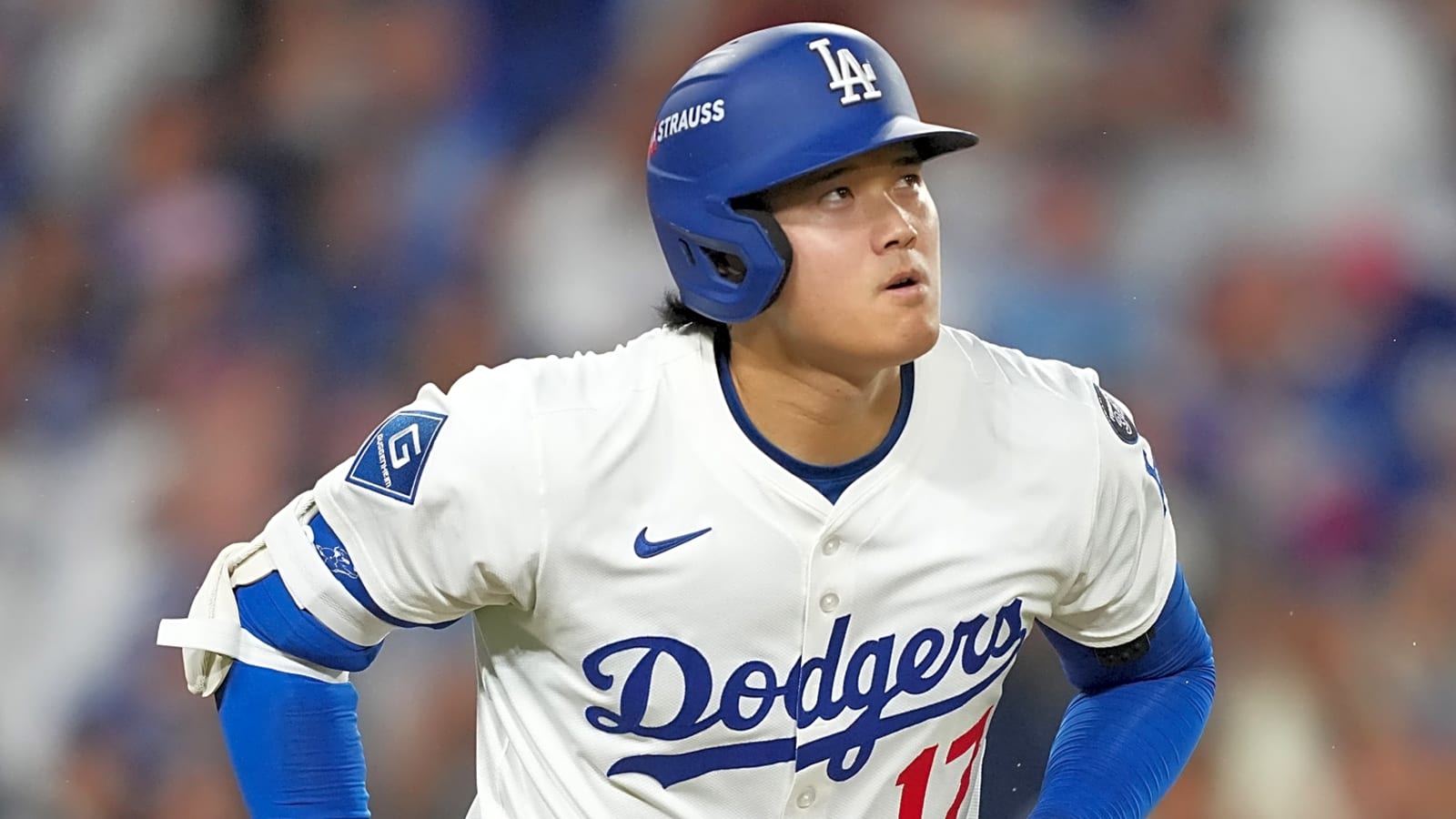 Shohei Ohtani stuns Brewers, leads Dodgers to World Series