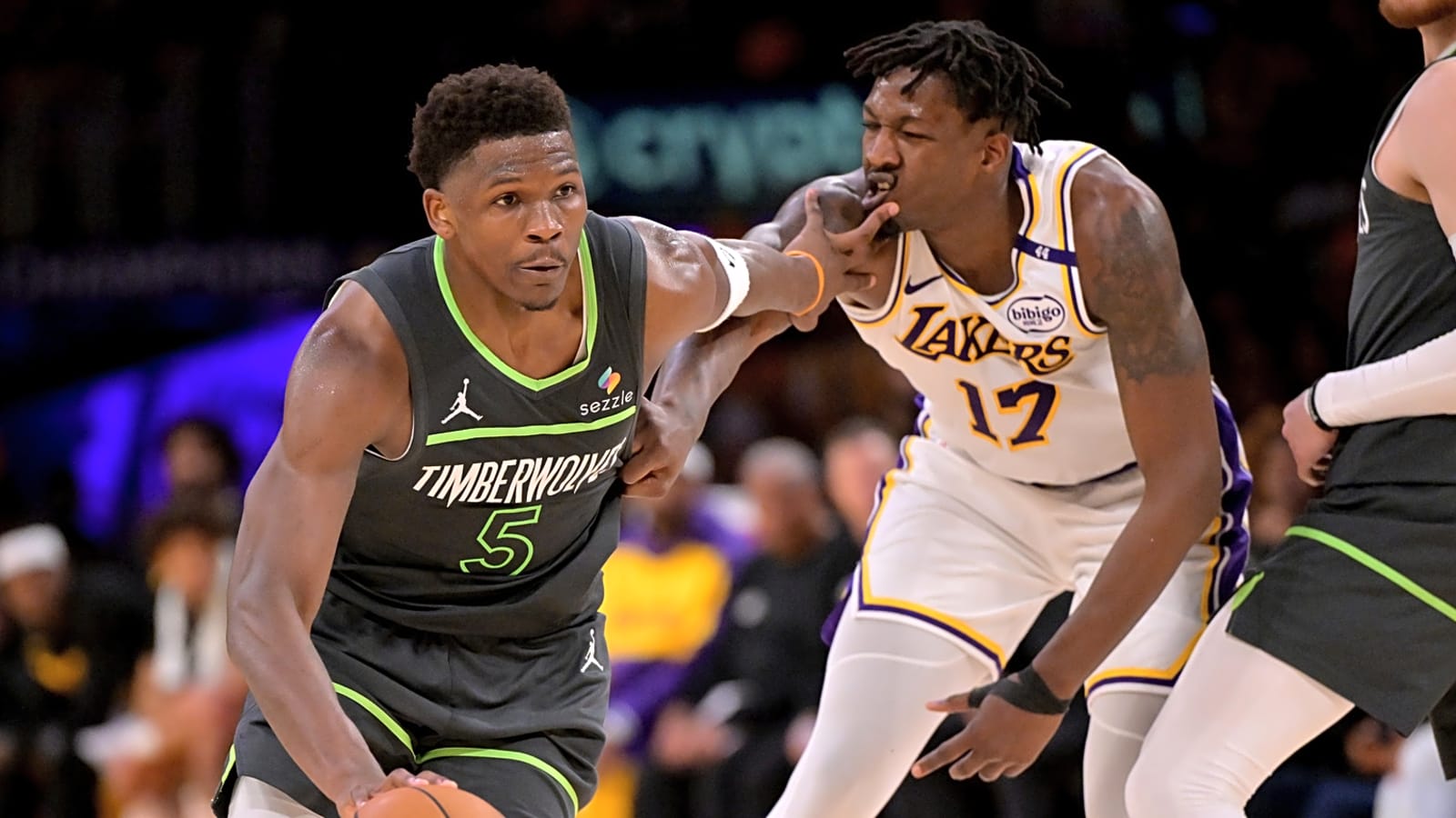 Timberwolves overwhelm Lakers in Game 1 blowout